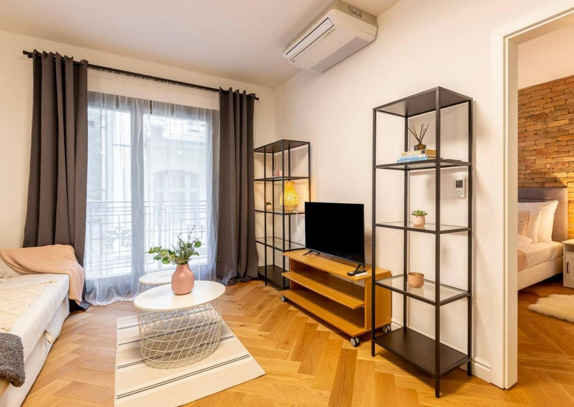 Appartamento Romantic At Center With Garage And Rooftop Pool